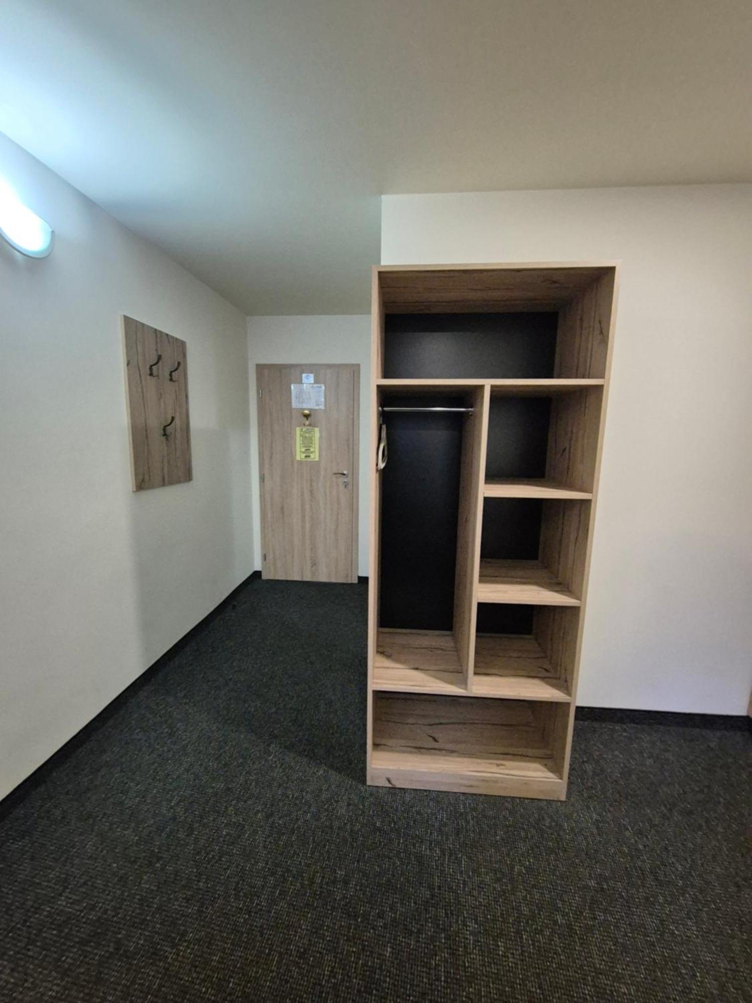 Стаи За Гости "Централ" Фамилни Стаи & Апартаменти Gabrovo Habitación foto
