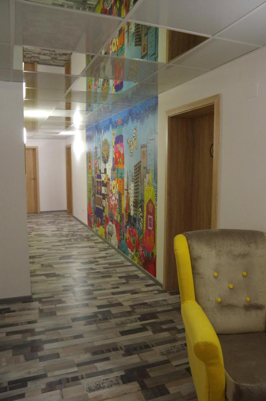 Стаи За Гости "Централ" Фамилни Стаи & Апартаменти Gabrovo Exterior foto